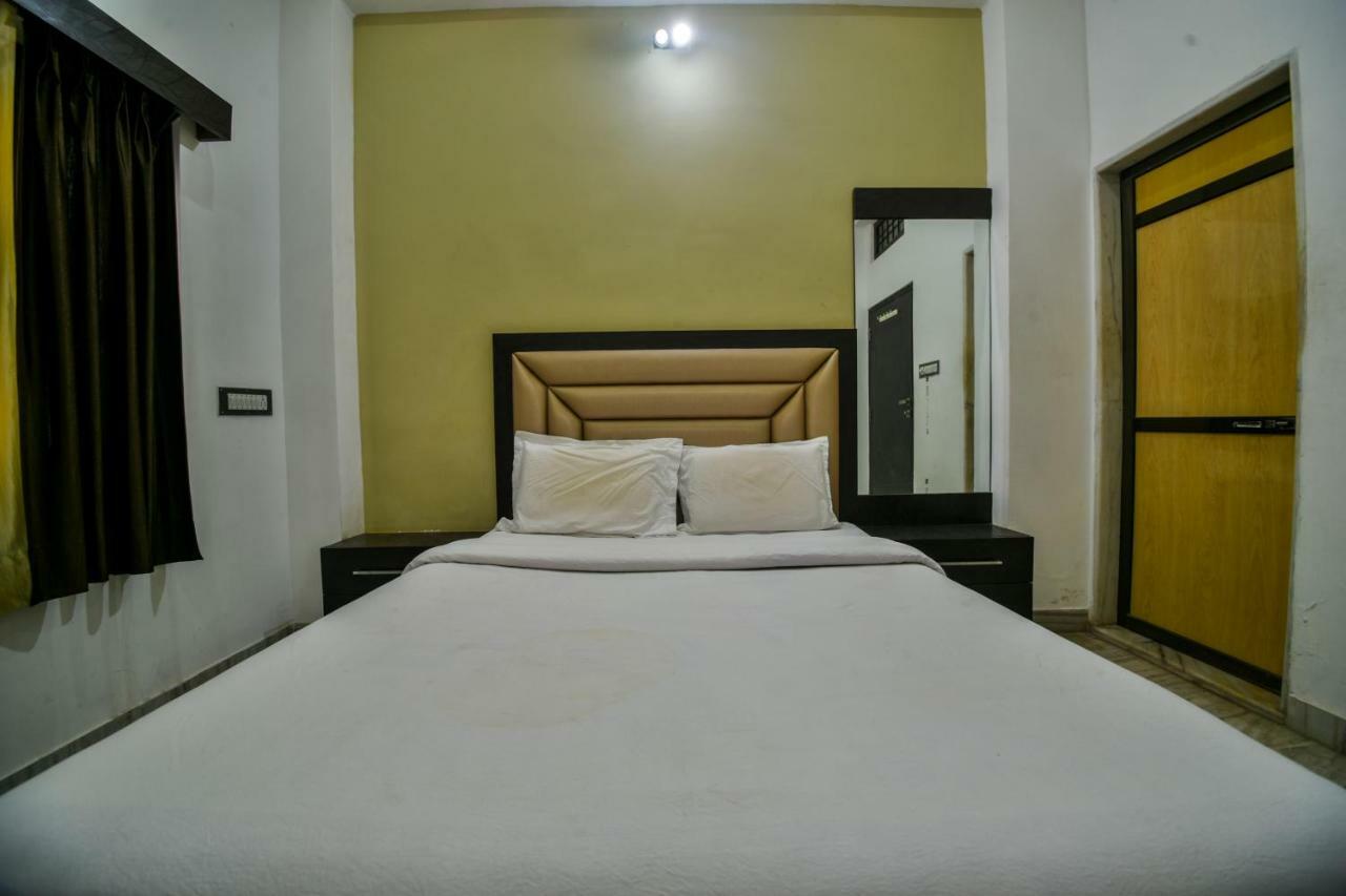 Hotel Vinayaka Nathdwara Bagian luar foto